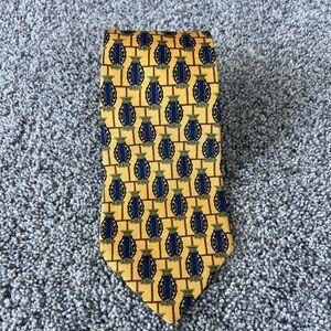 Vintage Paul Fredrick Yellow  100% Italian Silk Neck Tie Hand Tailored USA Made